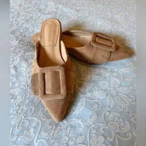 Elegant Fericzot Tan Mules